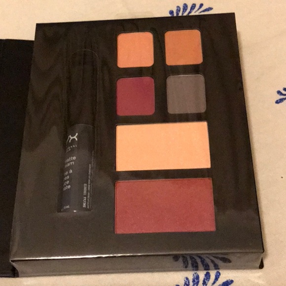 NYX TORONTO Eye Lips Face Collection NIB - Picture 4 of 7